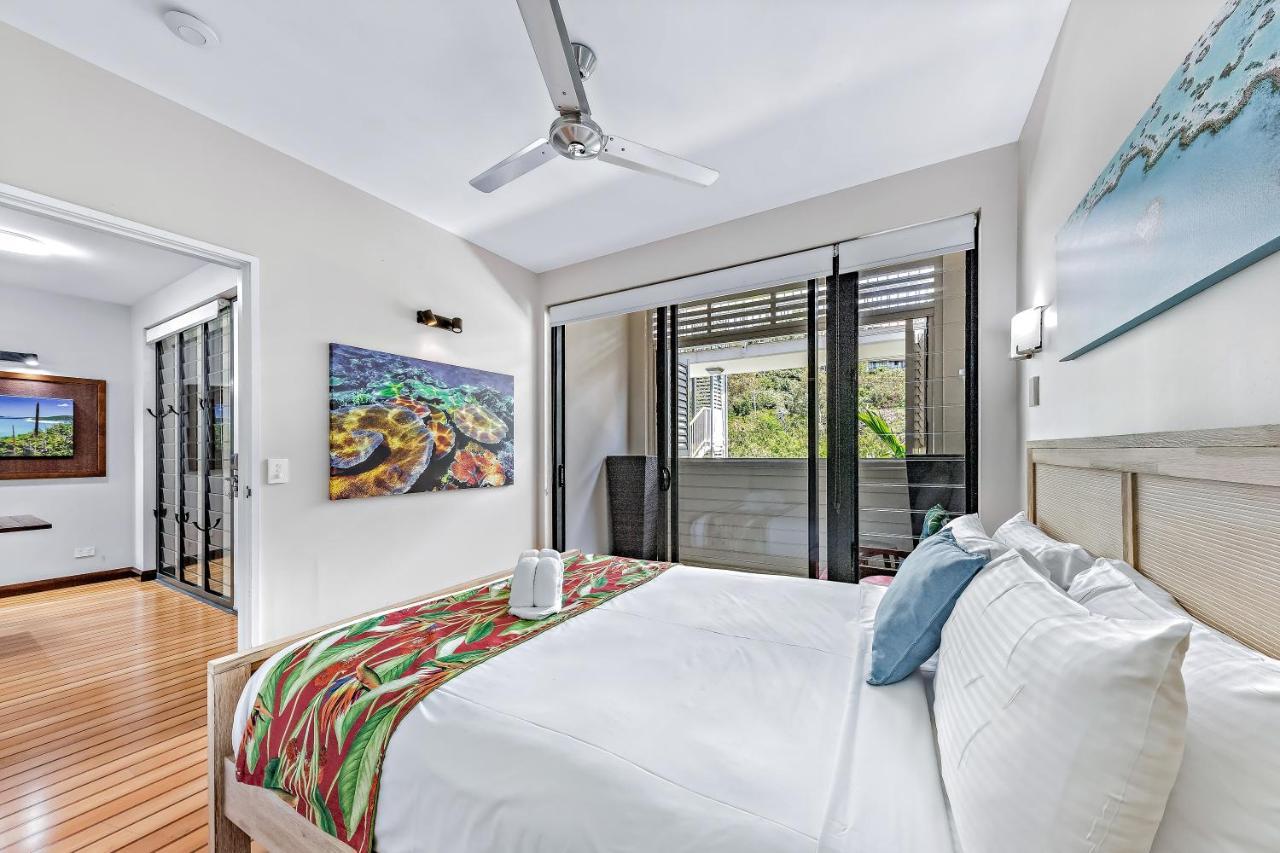 Seas The Day At The Marina Apartment Airlie Beach Exterior photo
